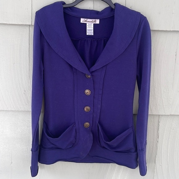 ANNABELLA/FRANCESCA’S purple jacket with oversized buttons - Picture 1 of 6